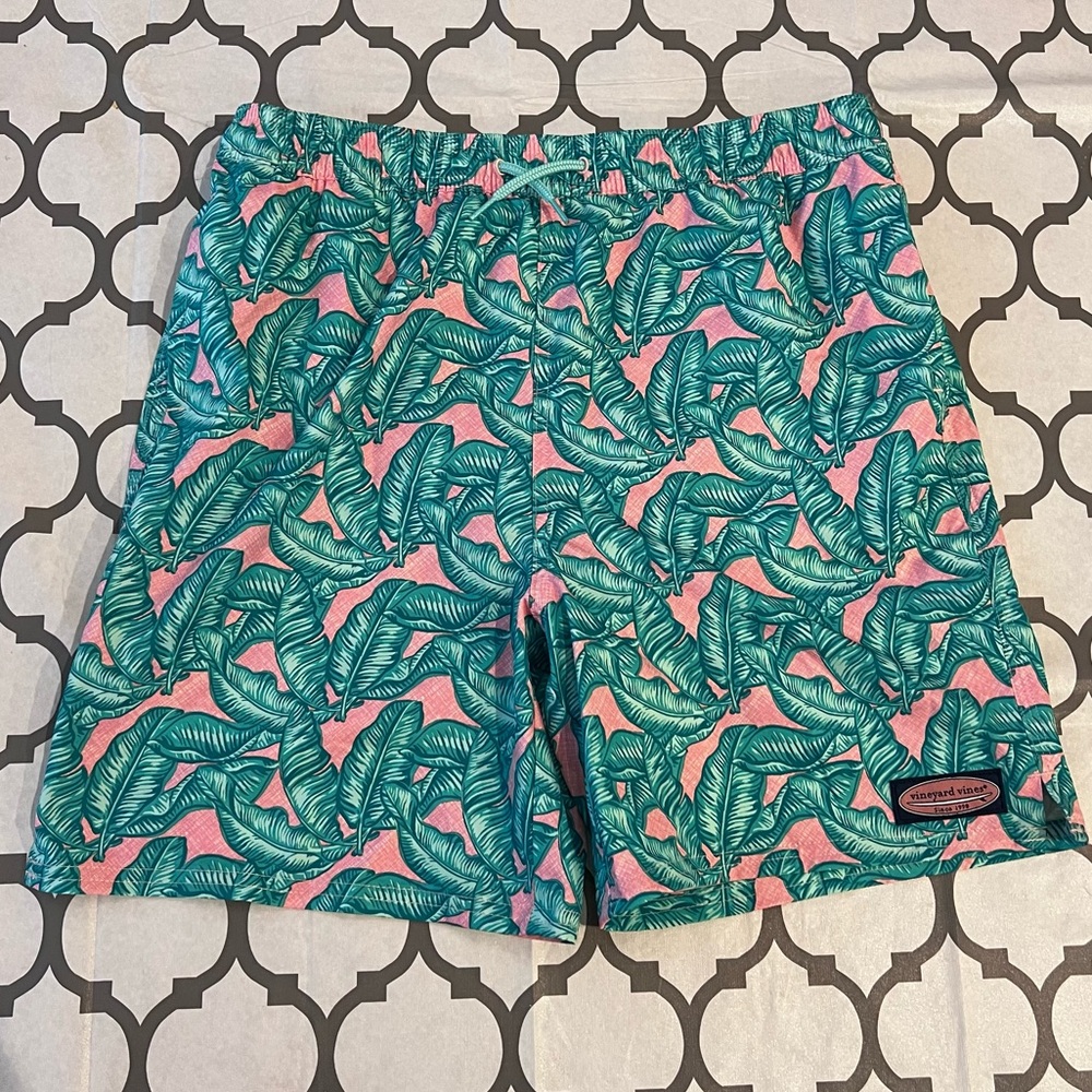 Vineyard Vines Pink Green Palm Leaf Chappy Swim Trunks Lined Men XL Drawstring